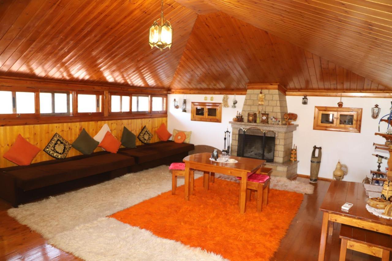 Raisa Guesthouse 12 Berat Exteriér fotografie