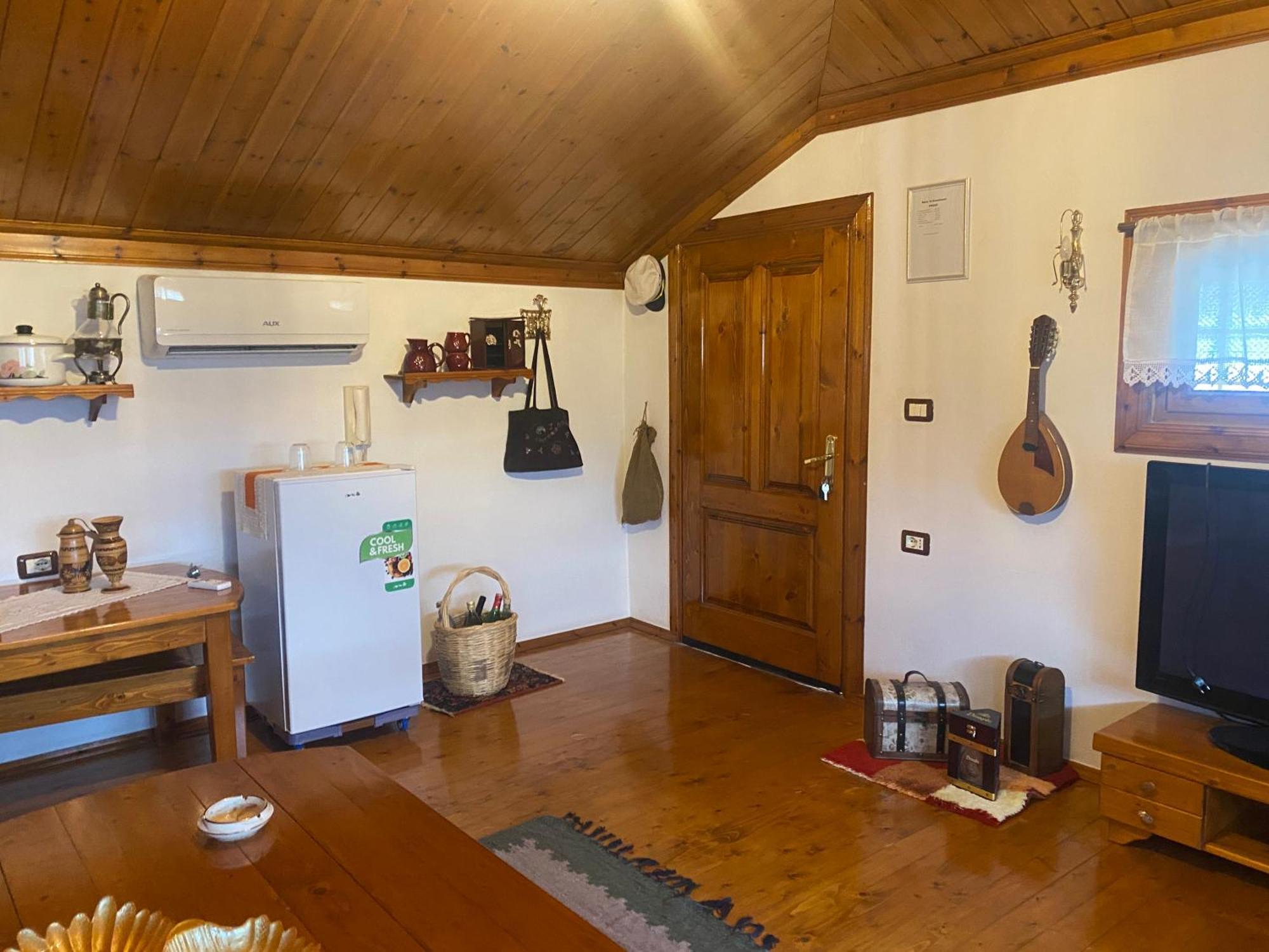 Raisa Guesthouse 12 Berat Exteriér fotografie